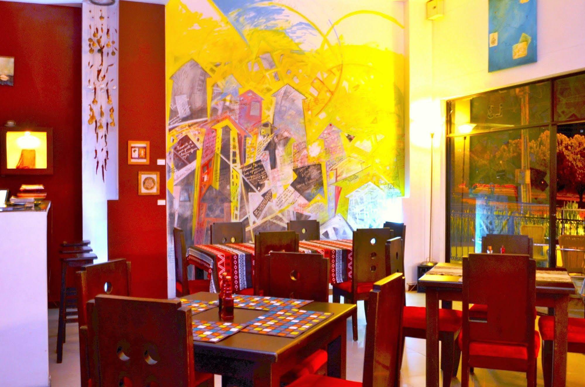Hotel Pinares Plaza Перейра Экстерьер фото