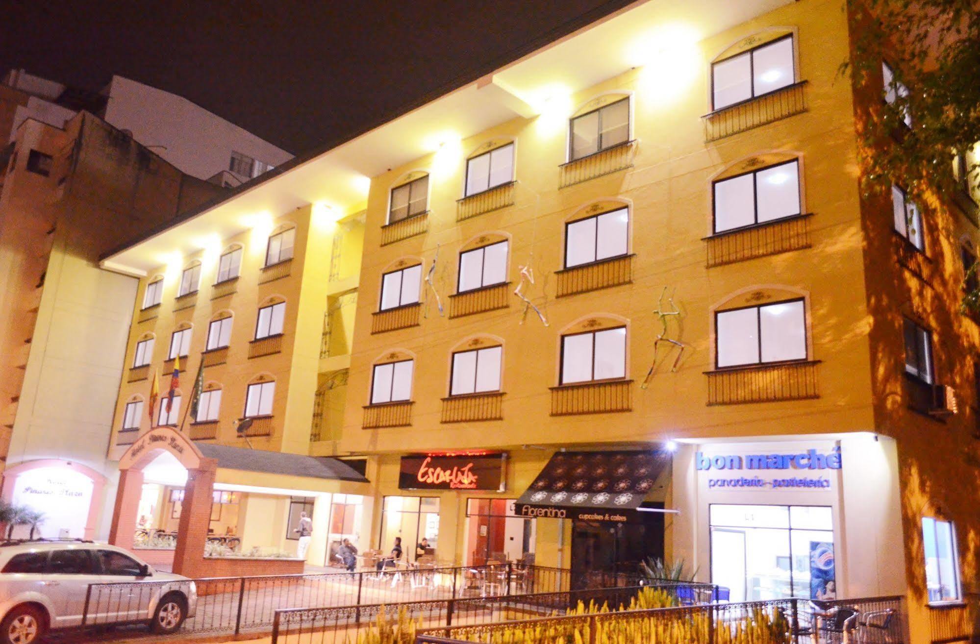 Hotel Pinares Plaza Перейра Экстерьер фото